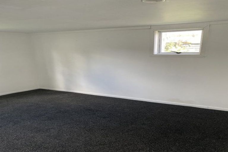 Photo of property in 27 Yearsley Place, Manurewa, Auckland, 2102