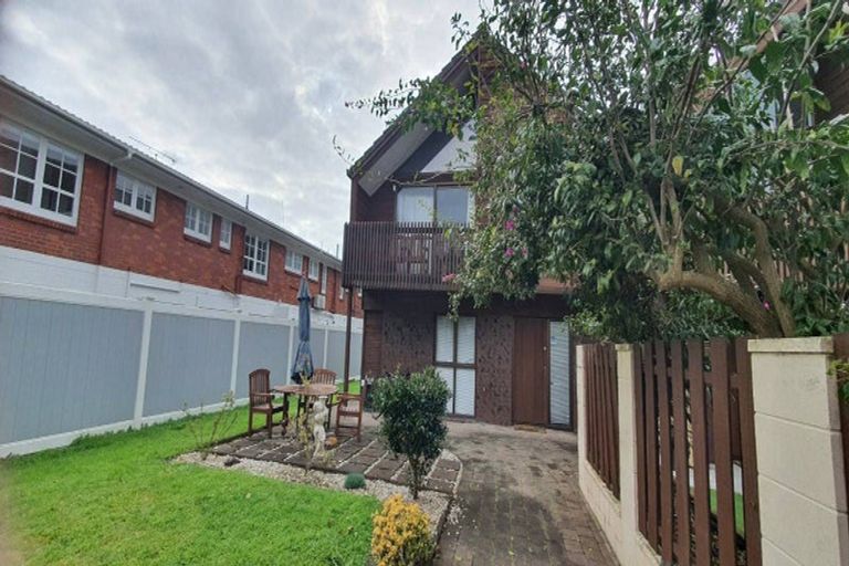 Photo of property in 38b Atkin Avenue, Mission Bay, Auckland, 1071