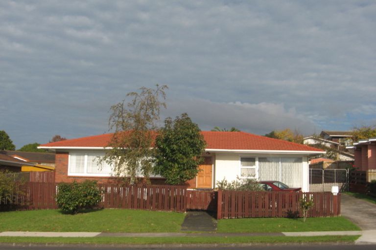 Photo of property in 47 Cascades Road, Pakuranga Heights, Auckland, 2010