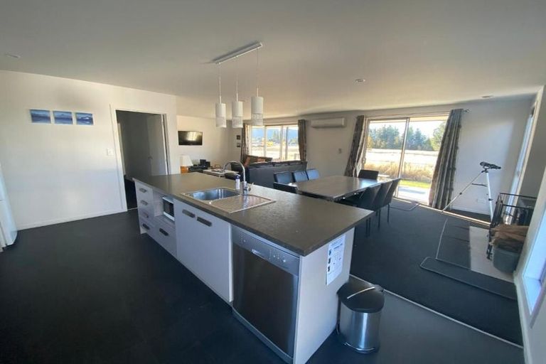 Photo of property in 4 Dwyer Place, Lake Tekapo, 7999