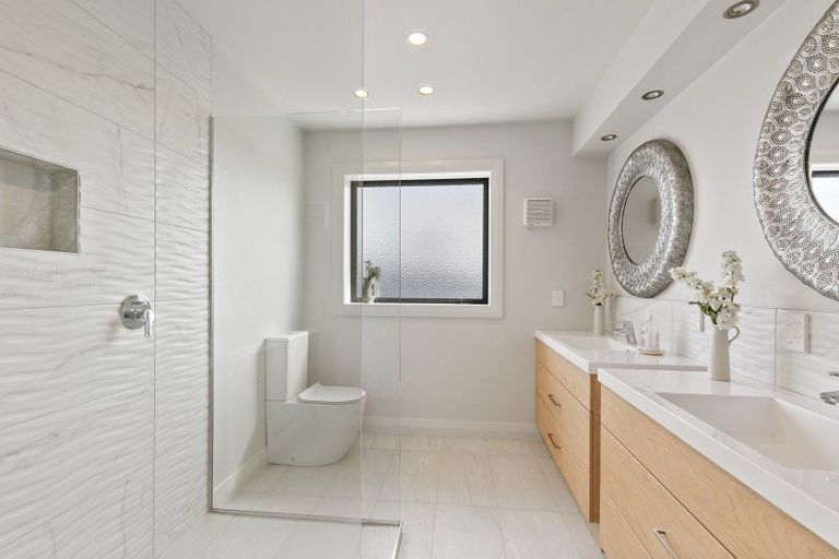 Photo of property in 83d Seatoun Heights Road, Seatoun, Wellington, 6022