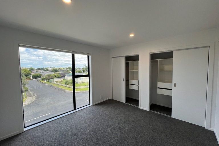 Photo of property in 2/30 Bowater Place, Manurewa, Auckland, 2102