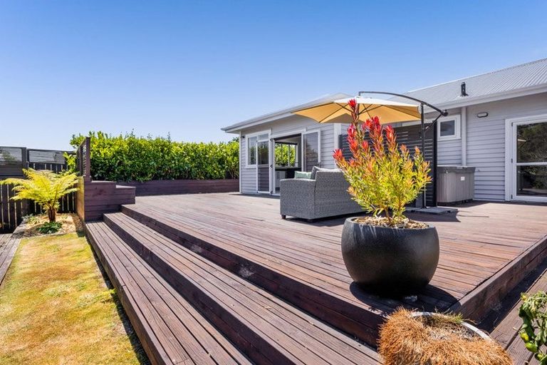 Photo of property in 110 Manawapou Road, Hawera, 4610