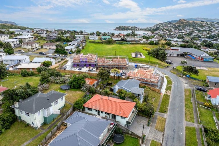 Photo of property in 1 Tuki Street, Titahi Bay, Porirua, 5022