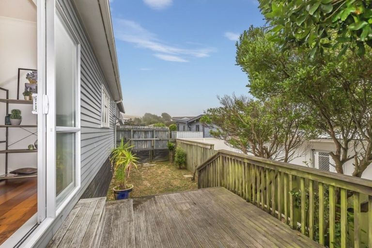 Photo of property in 3 Mako View, Titahi Bay, Porirua, 5022