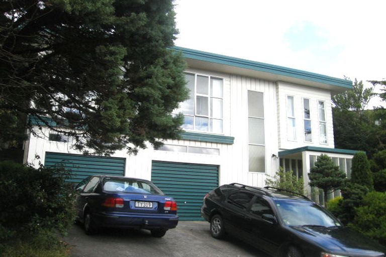 Photo of property in 4 Lynmouth Avenue, Karori, Wellington, 6012