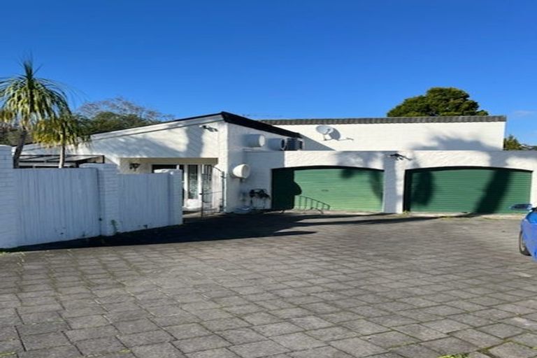 Photo of property in 9 Micawber Place, Mellons Bay, Auckland, 2014