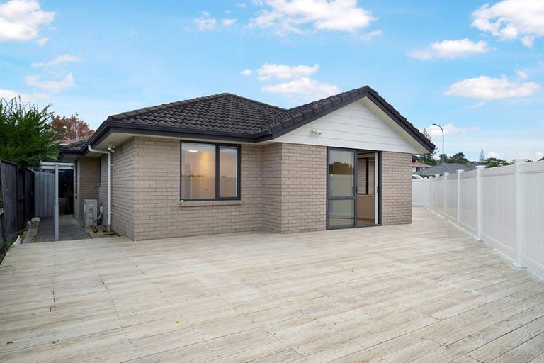 Photo of property in 7 Anna Lane, Glen Eden, Auckland, 0602