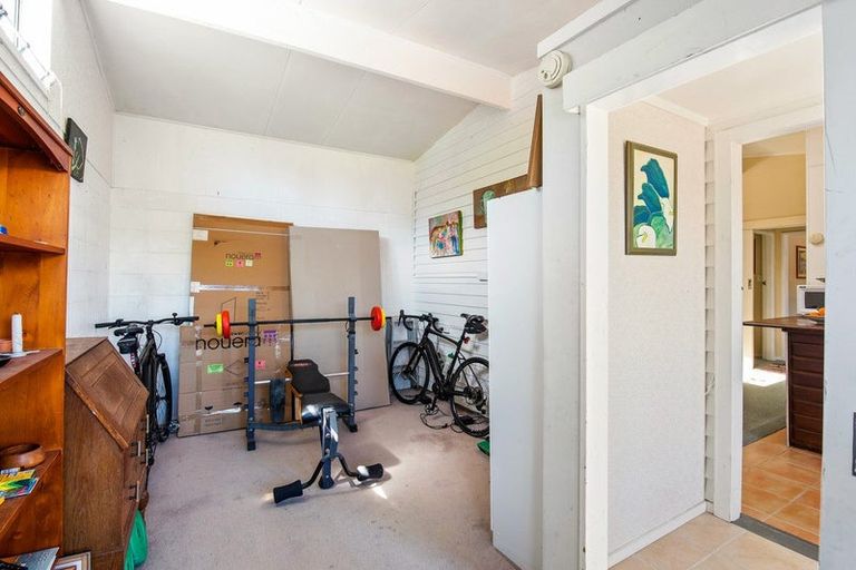 Photo of property in 46 Peka Peka Road, Peka Peka, Waikanae, 5391