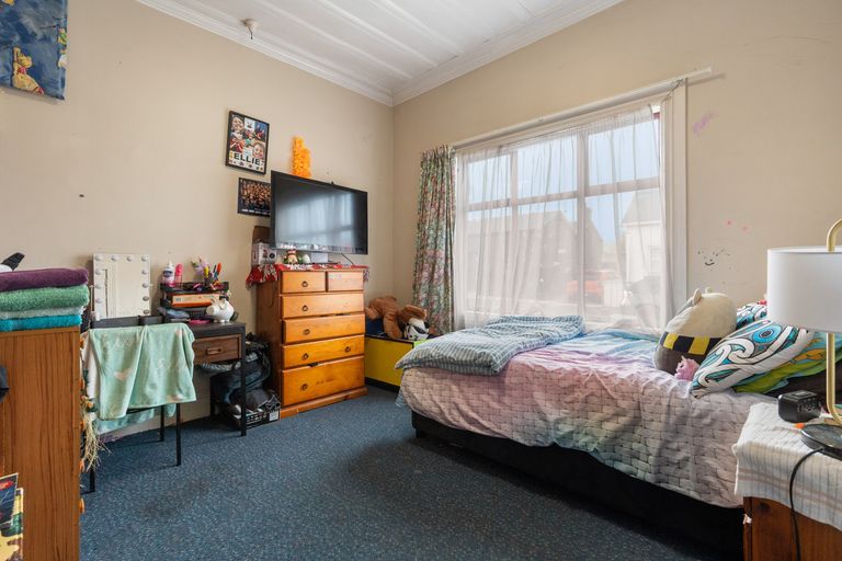Photo of property in 63 Fingall Street, South Dunedin, Dunedin, 9012