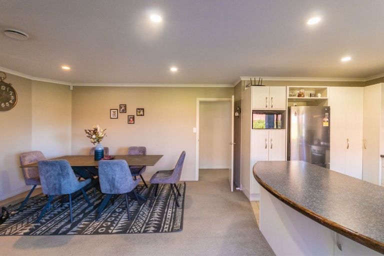 Photo of property in 24 Brooklyn Heights Drive, Kelvin Grove, Palmerston North, 4414