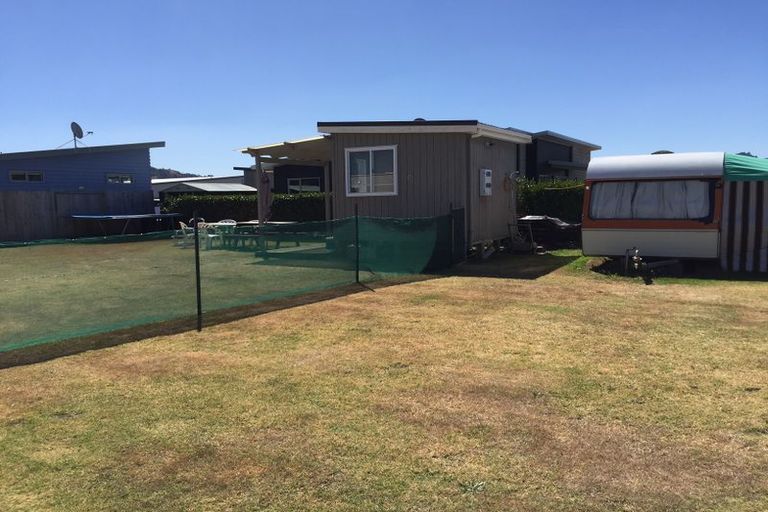 Photo of property in 28 Surfers Avenue, Waihi Beach, 3611