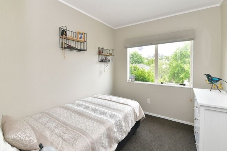 Photo of property in 11a Greta Place, Stanmore Bay, Whangaparaoa, 0932