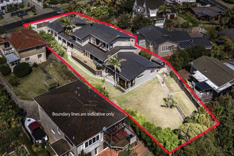 Photo of property in 10 Sea View Terrace, Cockle Bay, Auckland, 2014