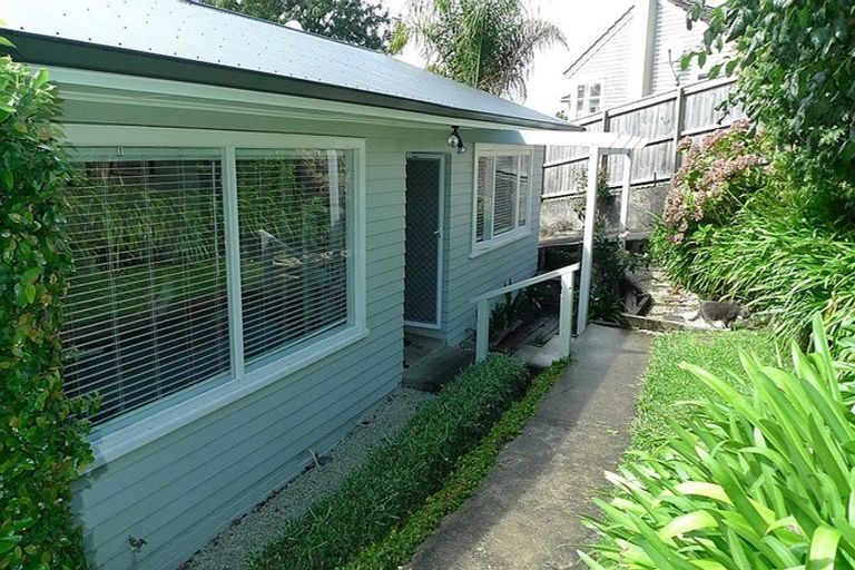 Photo of property in 27 Hartland Avenue, Glendowie, Auckland, 1071