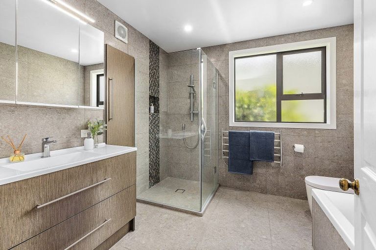 Photo of property in 30 Burnham Street, Seatoun, Wellington, 6022