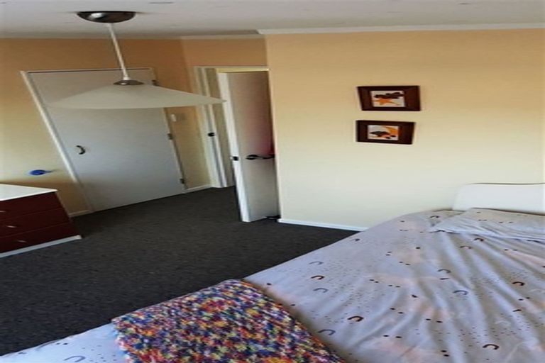 Photo of property in 3 Fenchurch Grove, Stokes Valley, Lower Hutt, 5019