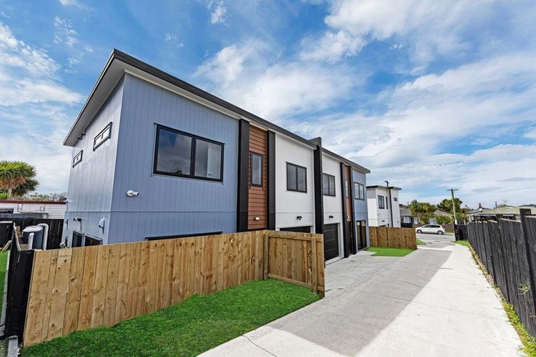 Photo of property in 7b Surrey Street, Manurewa, Auckland, 2102