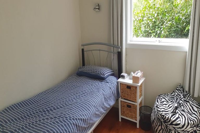 Photo of property in 17b Campbell Street, Karori, Wellington, 6012