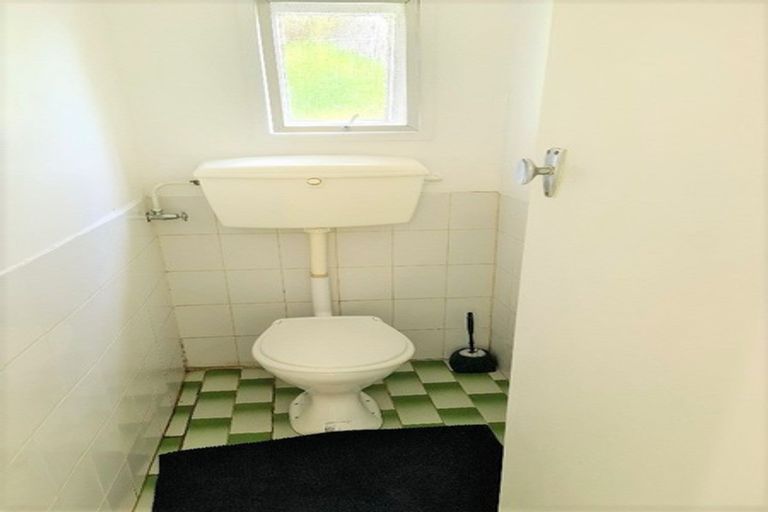 Photo of property in 9 Velma Road, Hillcrest, Auckland, 0627