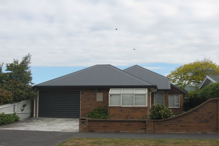 Photo of property in 35 Cardome Street, Bishopdale, Christchurch, 8053