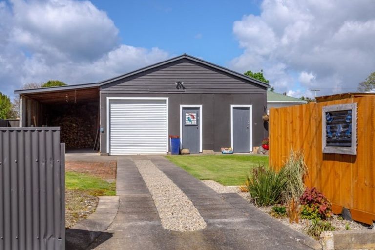 Photo of property in 1 Sedcole Street, Pahiatua, 4910
