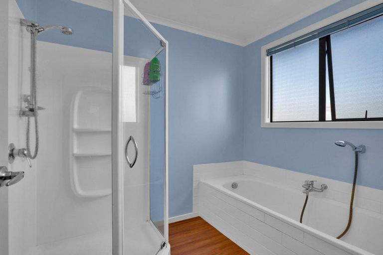 Photo of property in 2 Cranmer Close, Rototuna North, Hamilton, 3210