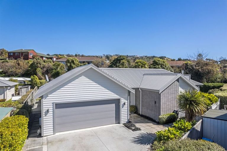 Photo of property in 50 Resolution Drive, Whitby, Porirua, 5024