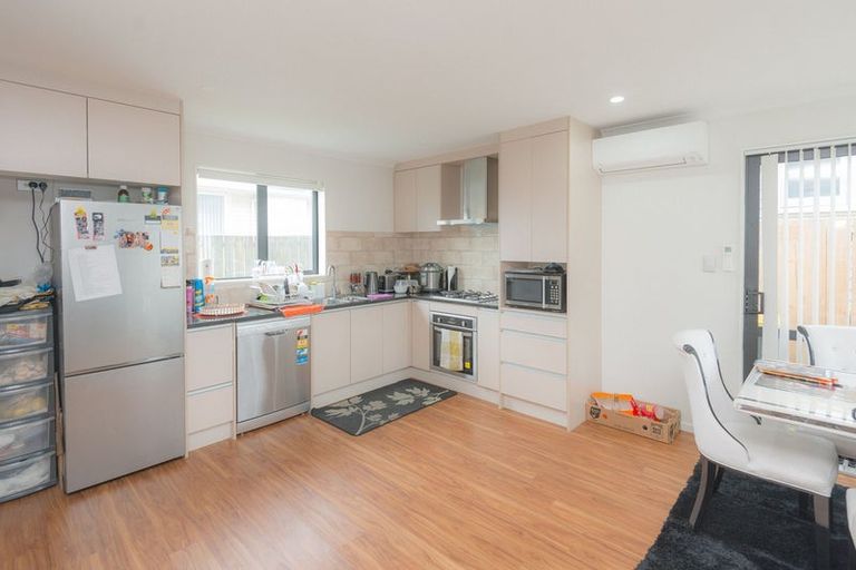 Photo of property in 30a Beaumonts Way, Manurewa, Auckland, 2102