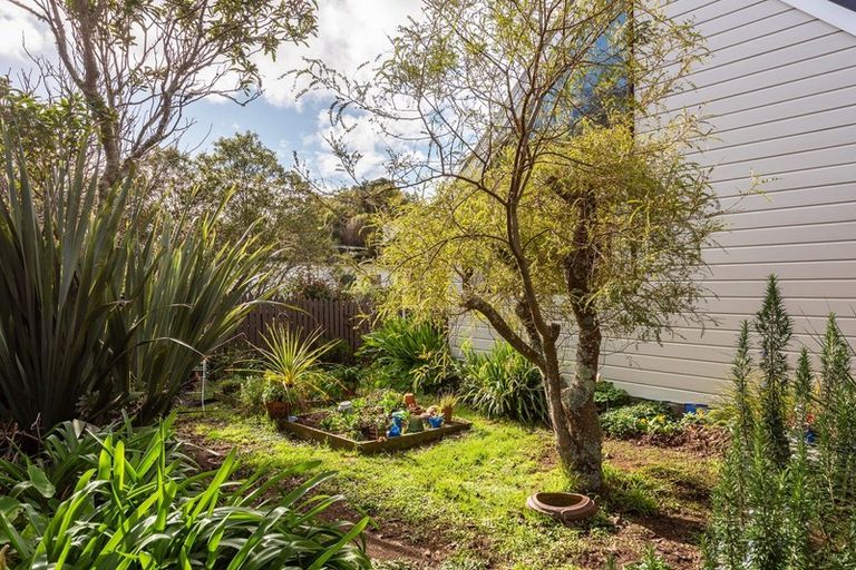 Photo of property in 35a Duthie Street, Karori, Wellington, 6012