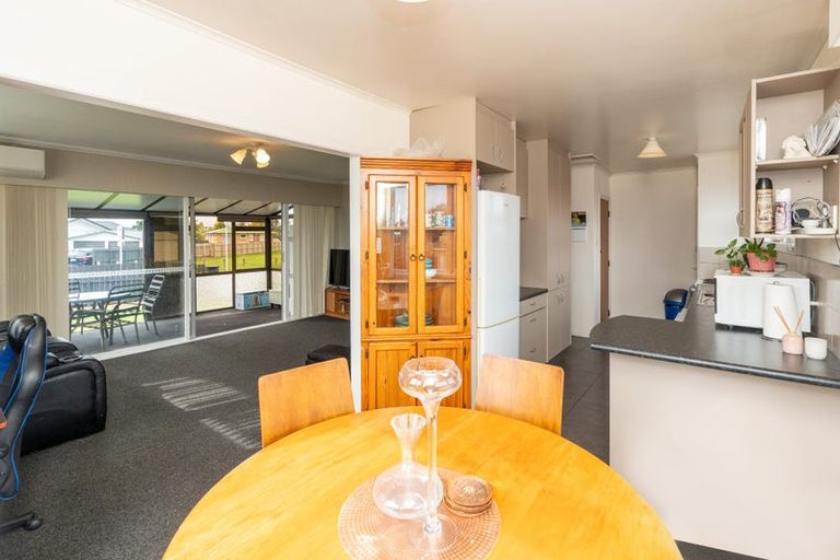 Photo of property in 65 Deanwell Avenue, Melville, Hamilton, 3206