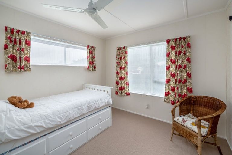 Photo of property in 14 Bell Street, Featherston, 5710