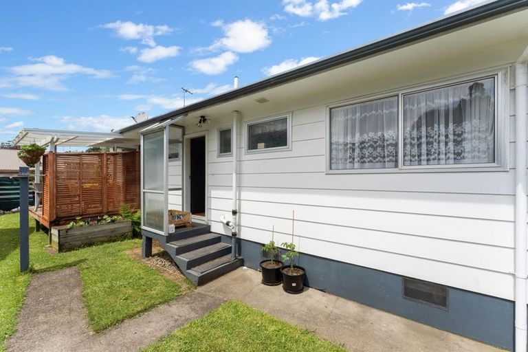 Photo of property in 6 Waterloo Place, Westown, New Plymouth, 4310