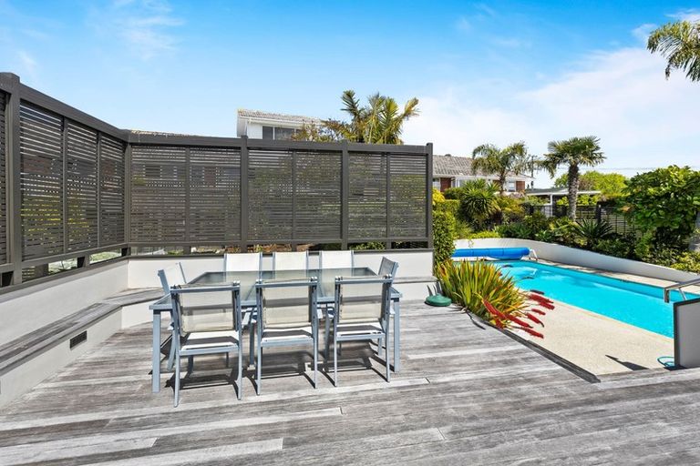 Photo of property in 22a Eastcliffe Road, Castor Bay, Auckland, 0620