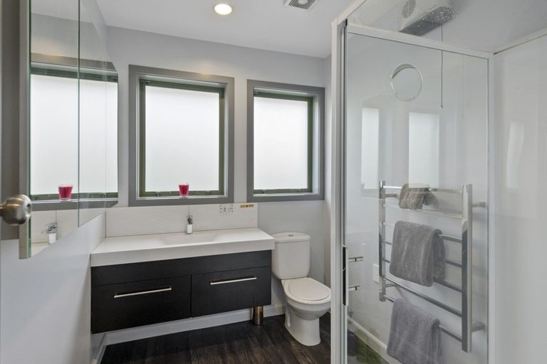 Photo of property in 76 Russley Road, Russley, Christchurch, 8042