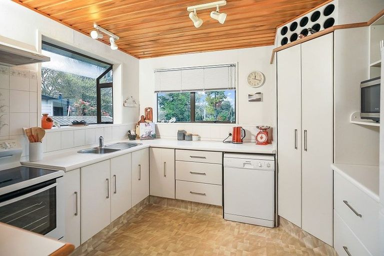 Photo of property in 46 Kowhai Street, Hamilton Lake, Hamilton, 3204