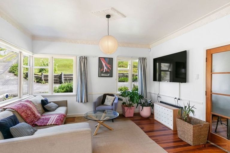 Photo of property in 46 Whanake Street, Titahi Bay, Porirua, 5022