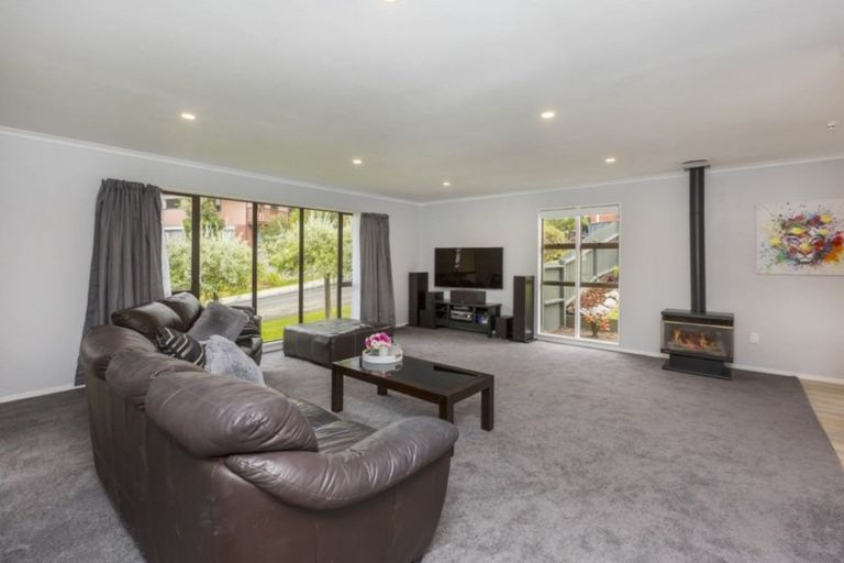Photo of property in 7 Tapestry Grove, Silverstream, Upper Hutt, 5019