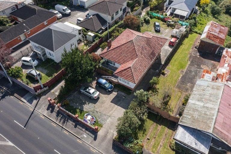 Photo of property in 1608 Great North Road, Waterview, Auckland, 1026