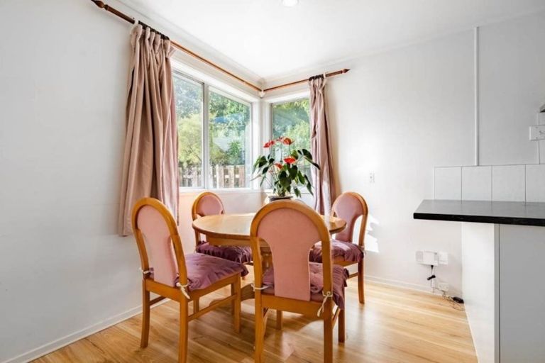 Photo of property in 5 Terra Nova Street, Glen Eden, Auckland, 0602