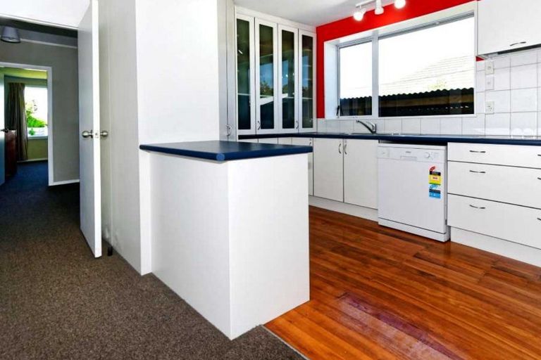 Photo of property in 16 Renfrew Street, Upper Riccarton, Christchurch, 8041