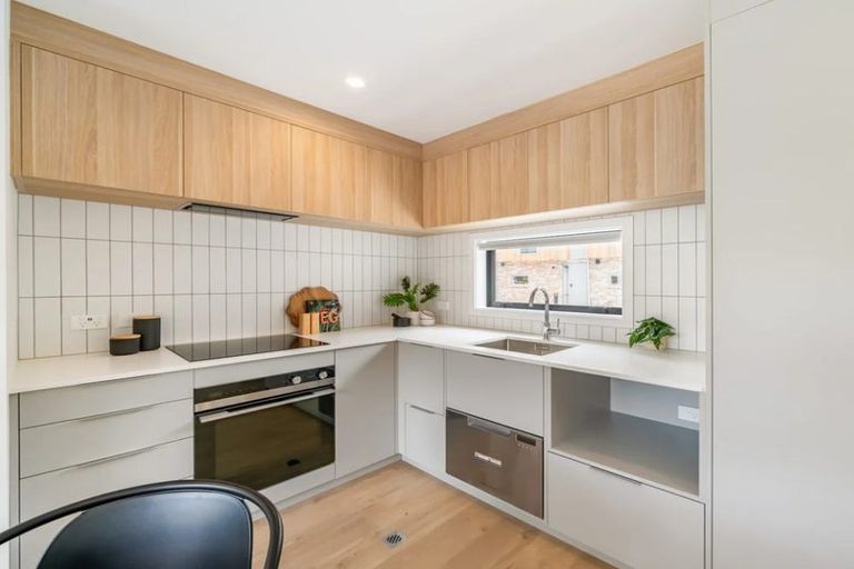 Photo of property in 11/1 Rainey Grove, Taita, Lower Hutt, 5011