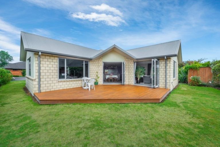 Photo of property in 19 Malbec Place, Rototuna, Hamilton, 3210