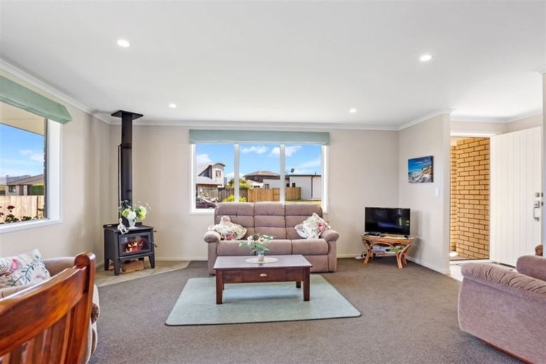 Photo of property in 3 Island Vista, Athenree, Waihi Beach, 3177