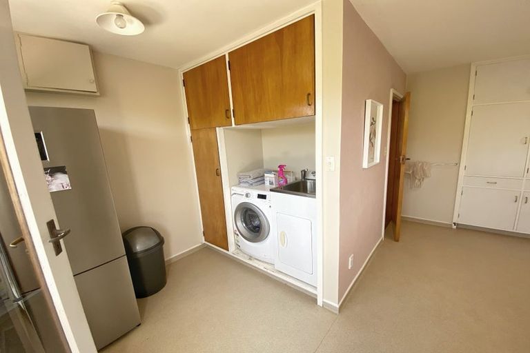 Photo of property in 2/12 Penhelig Place, Burnside, Christchurch, 8053