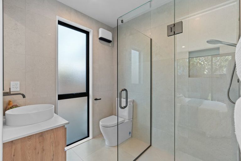 Photo of property in 112a Paparoa Street, Papanui, Christchurch, 8053