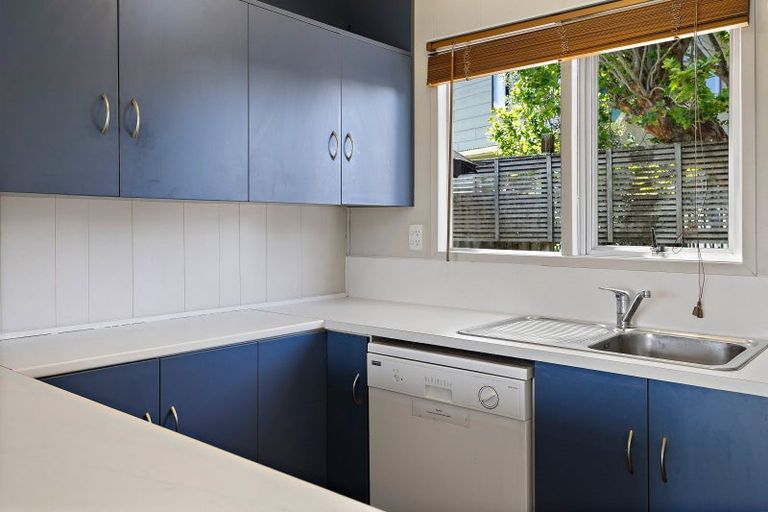 Photo of property in 1 Poplar Street, Whitianga, 3510