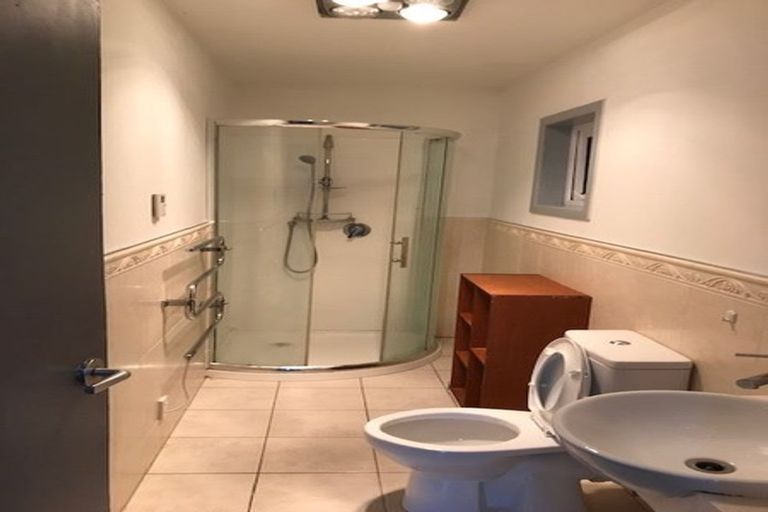 Photo of property in 3 Rogers Avenue, Eastern Beach, Auckland, 2012