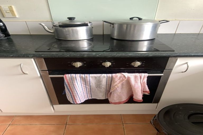 Photo of property in 4 Volta Place, Clendon Park, Auckland, 2103