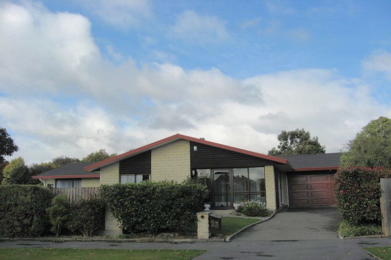 Photo of property in 23 Sayers Crescent, Ilam, Christchurch, 8041